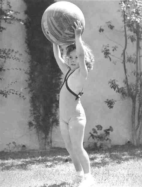 Shirley Temple,秀兰·邓波儿,シャーリー・テンプル,셜리 템플,Ширли Темпл,JailBait,洋炉,Little Girl,Western Girl,Blonde Girl,Lolita,炉利,Loli